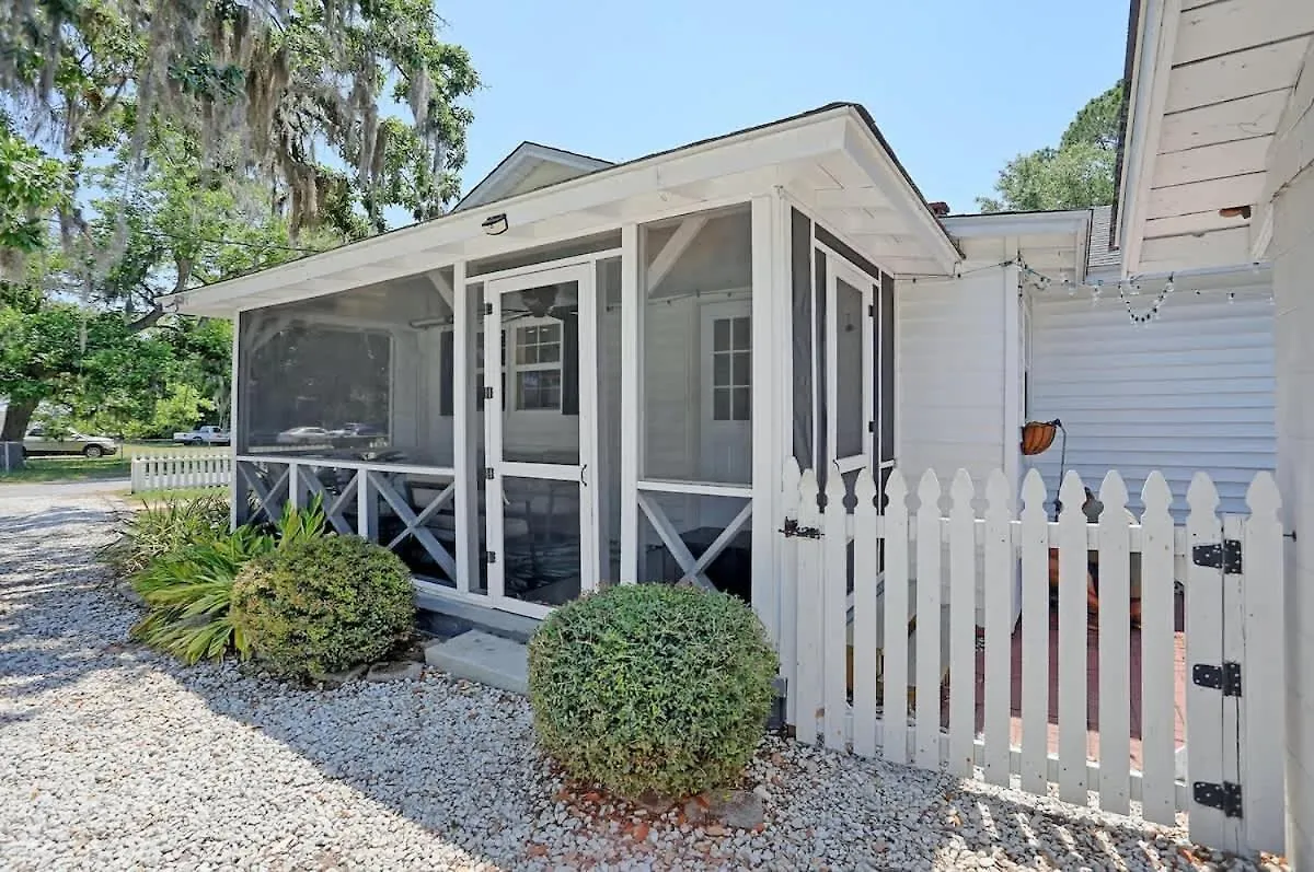 Adorable Bungalow Near City Marina & Tybee Beach Savannah Amerikai Egyesült Államok