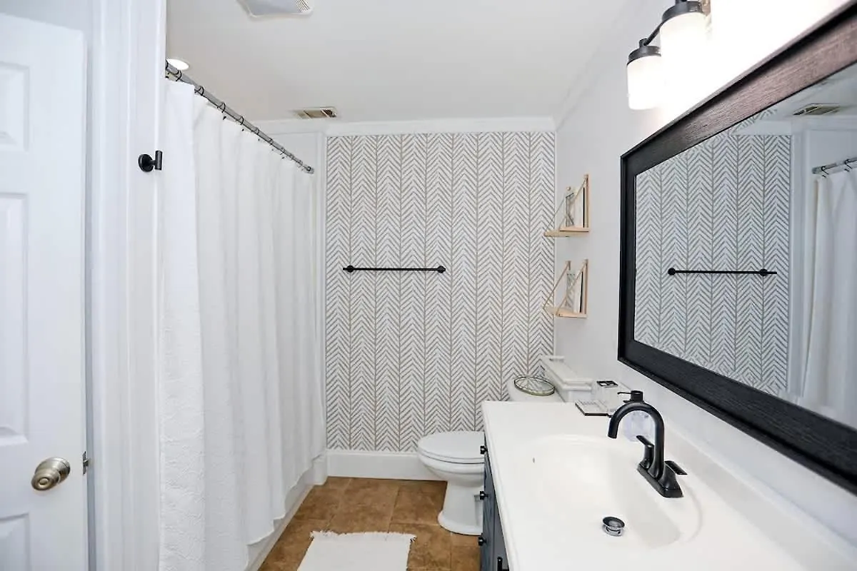 Adorable Bungalow Near City Marina & Tybee Beach Savannah Holiday home